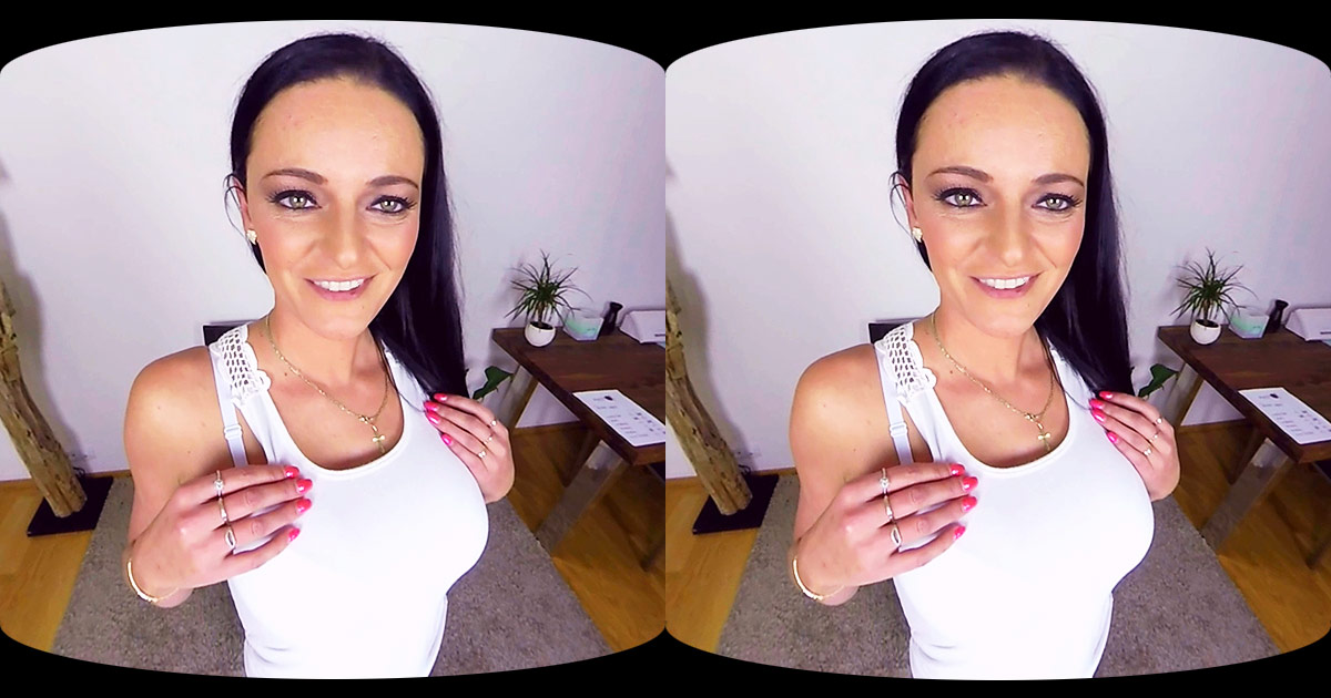 Anny Maax Casting VR Porn